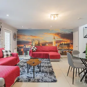 Holiday home Amazing 4-bedrooms, Montreal