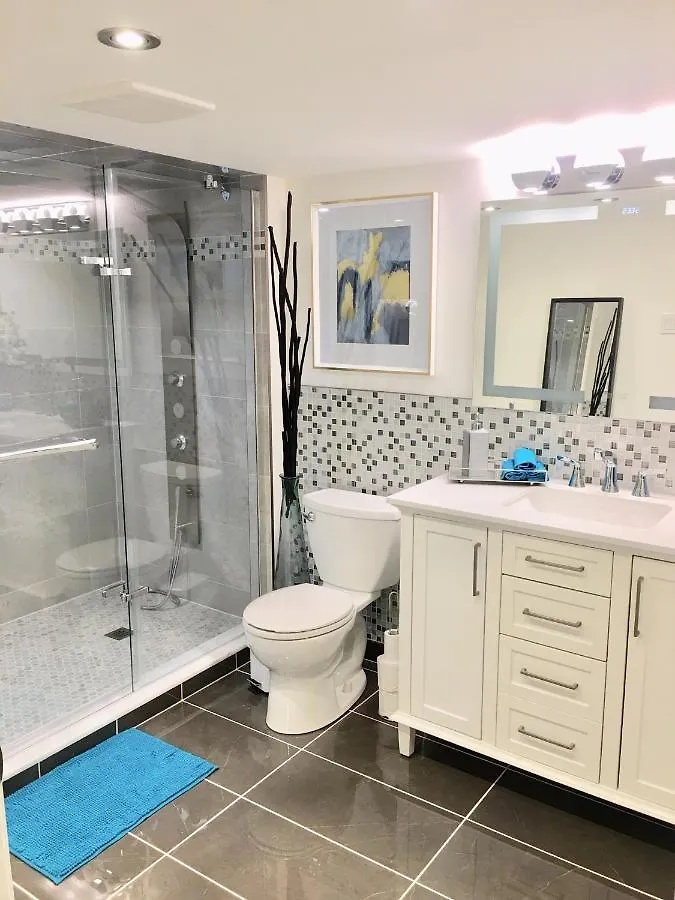 Appartement Luxury Bachelor Suite Pointe-Claire